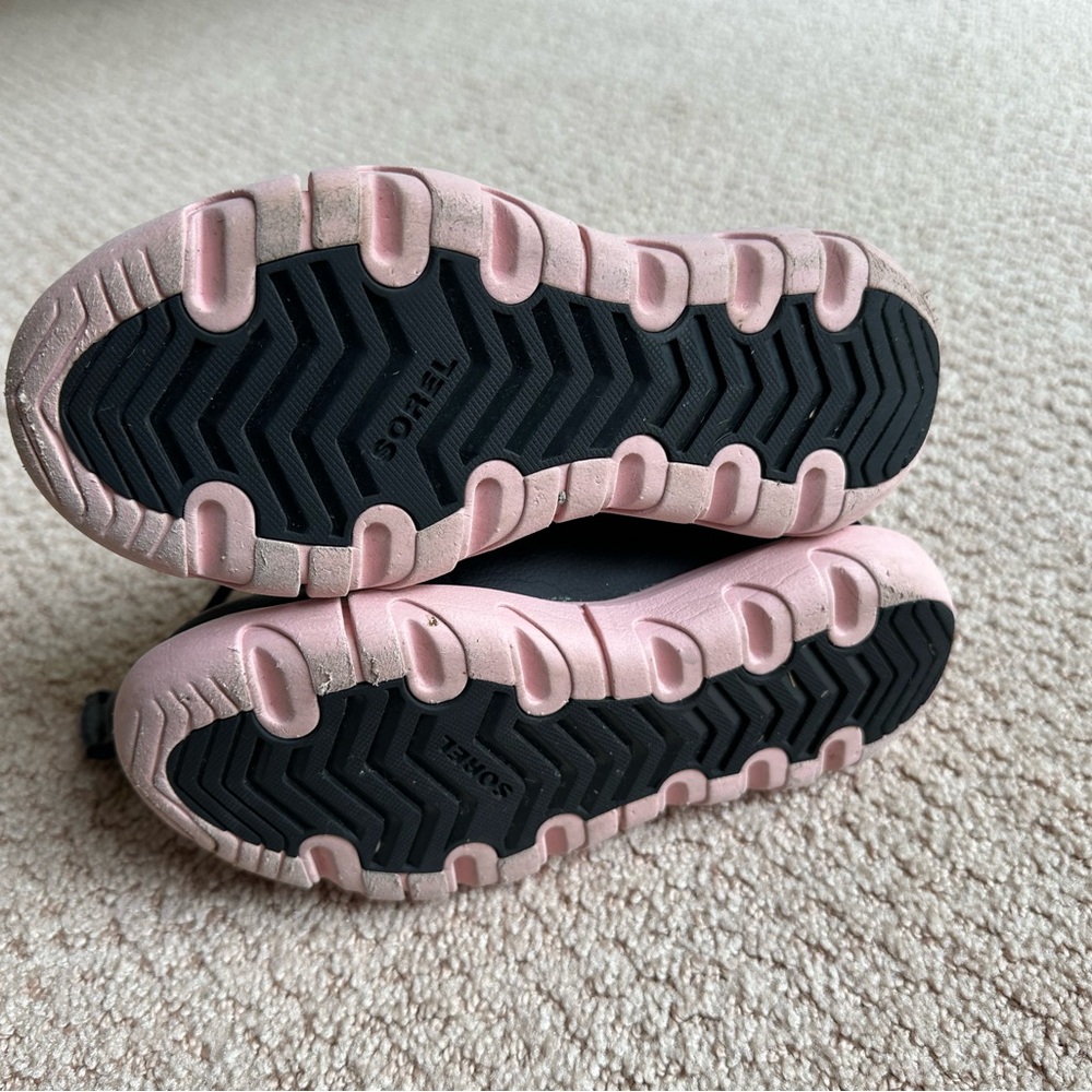 Stylish Kids Boots with Pink Soles - Picture 3 of 5